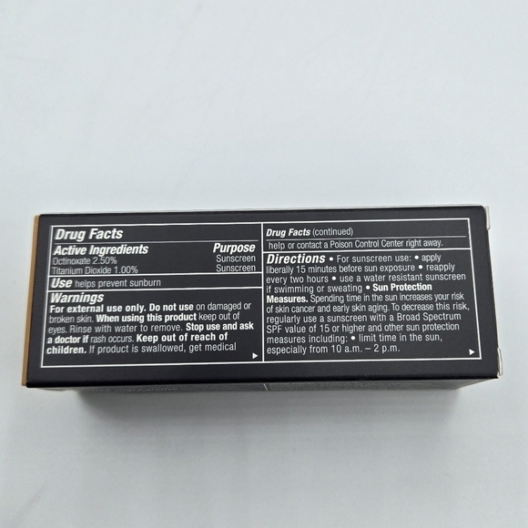 MAC C5 Studio Fix Fluid SPF 15 Foundation - Picture 11 of 13